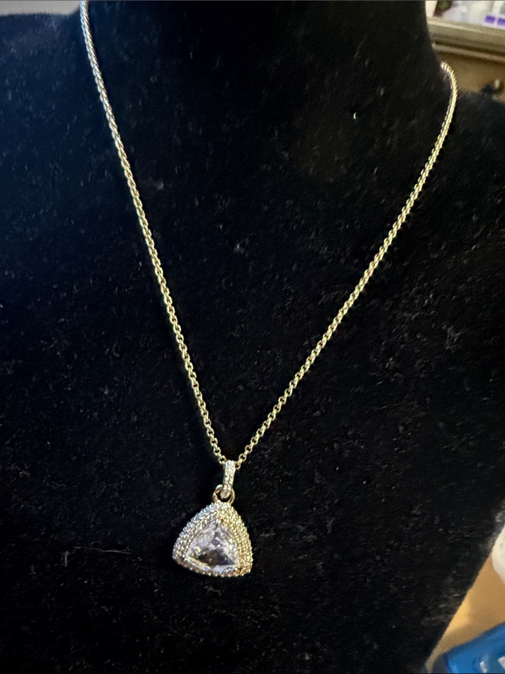 BP Gold plated Triangular CZ halo Pendant Necklace - Classic Sparkle